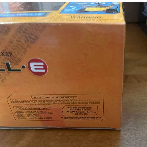 Vintage Disney Pixar Wall-E Remote Control Robot Think Way Boxed Excellent - Picture 3 of 10